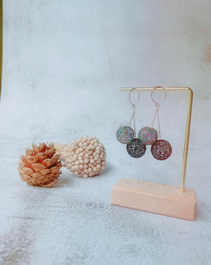 黑彩バブル - 耳环/耳夹 - 绣线 黑色