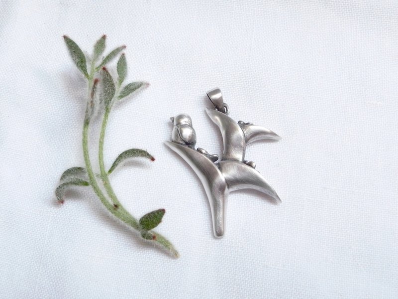 在你身旁安心停靠·花与鸟 | 纯银项链坠子 | 手工限量 附蜡绳 - 项链 - 纯银 银色