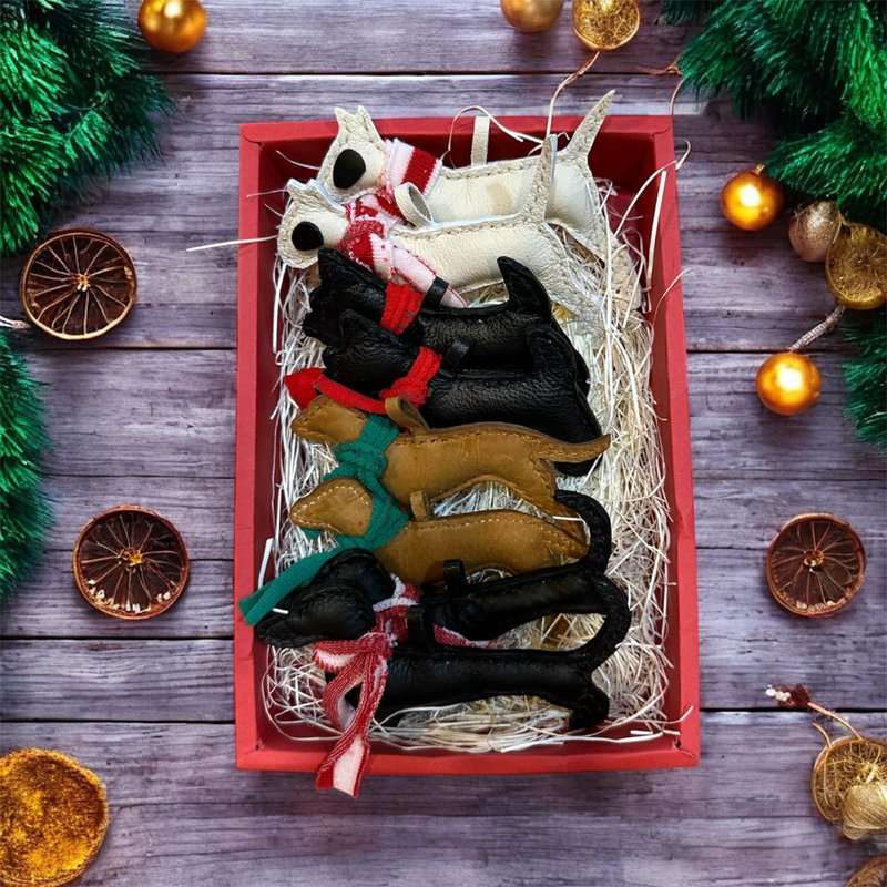 这款牛皮圣诞装饰吊饰，可转换为钥匙圈。 - 吊饰 - 真皮 