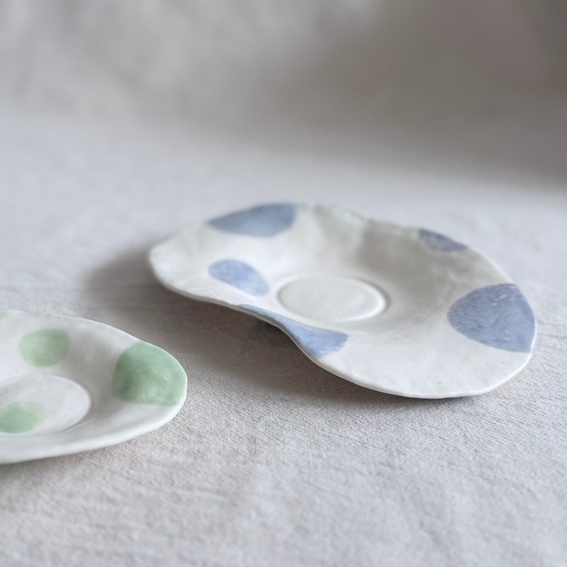不规则圆点盘 - 盘子/餐盘/盘架 - 陶 