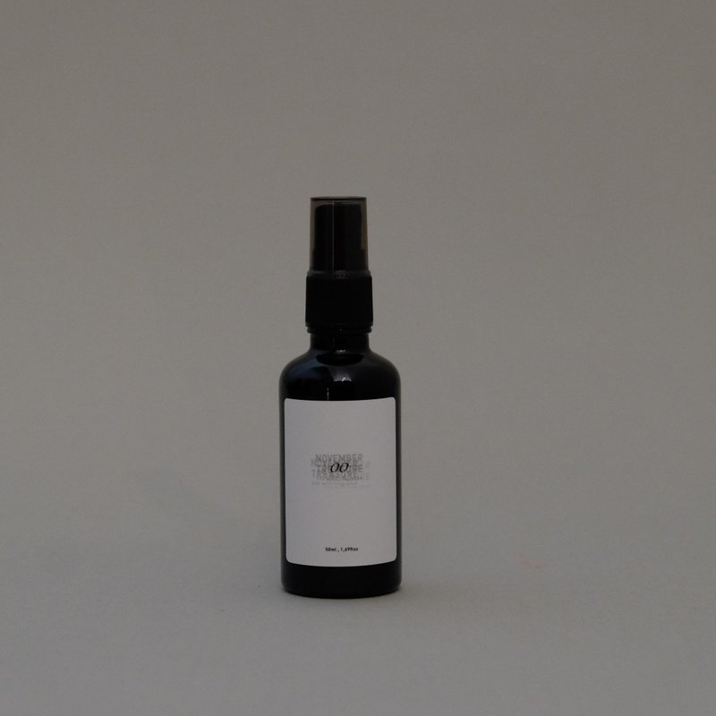 00'  / 织品香氛喷雾 - 香薰/精油/线香 - 玻璃 黑色