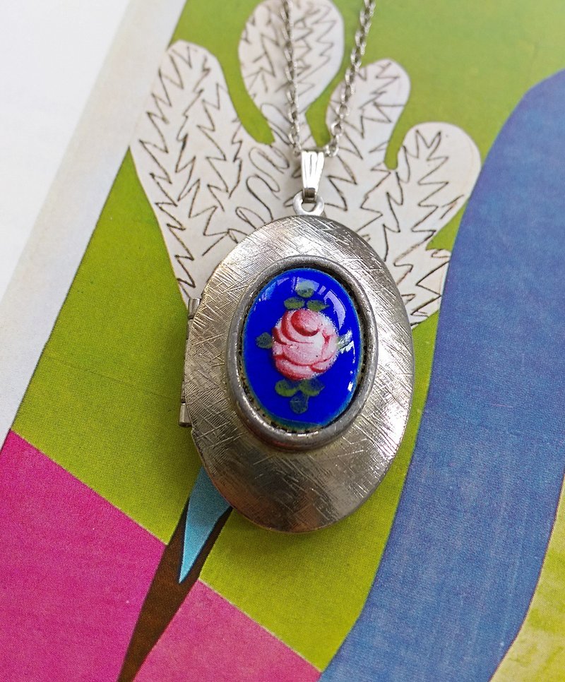 西洋古董饰品。Locket 蓝底玫瑰 银色调 相片坠 项链 - 项链 - 其他金属 金色