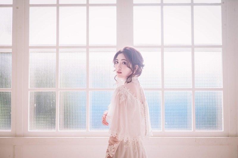 CreamyWhite 1970s 古董婚纱_蕾丝雪纺袖斗篷长拖尾(长袖) - 晚装/礼服 - 其他材质 白色