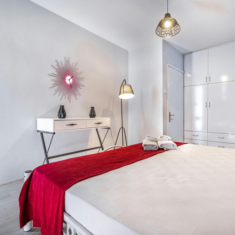 Big Bang 红色 - 有机旭日形挂钟静音运转 - 时钟/闹钟 - 木头 红色