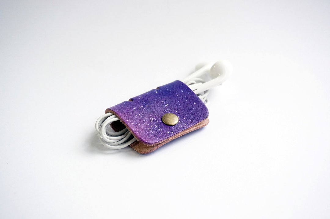 手染宇宙星空 方款集线器 / 收线器 / 卷线器 - 卷线器/电线收纳 - 真皮 紫色