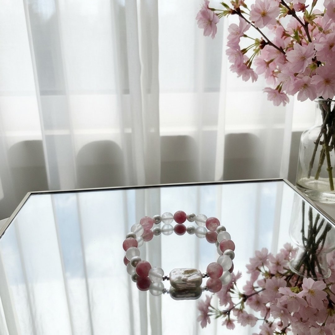 樱花雨水晶系列 喜迎樱花季春夏新作 花影珍光 - 手链/手环 - 水晶 粉红色
