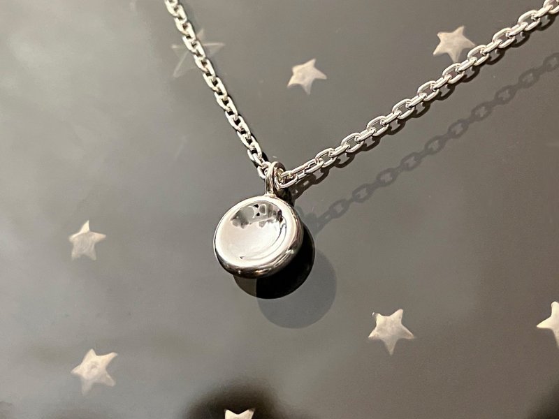 小巧圆月坠饰 - 项链 - 纯银 银色