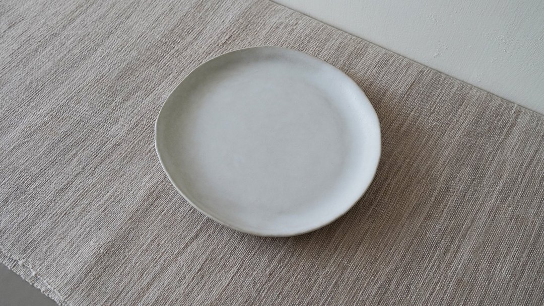 手作云陶盘/雾白色食器 - 盘子/餐盘/盘架 - 陶 白色