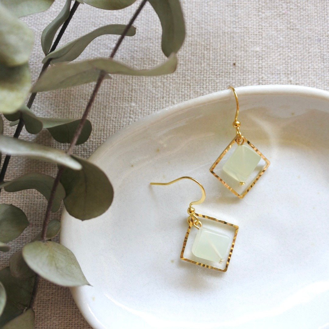 玉石耳环 Jade Earrings - 耳环/耳夹 - 玉石 绿色