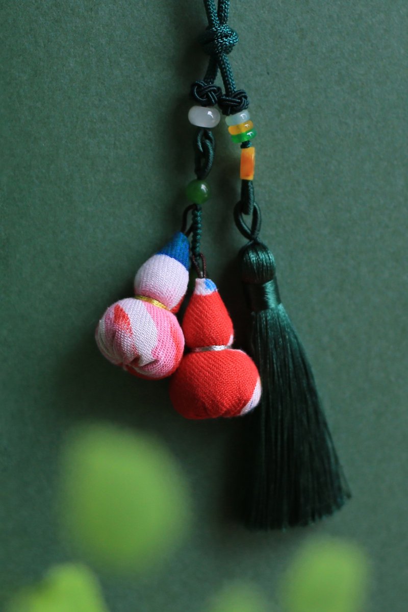 壹染指香包 | 葫芦挂饰 红 | 棉布 合香 定制礼物 - 吊饰 - 棉．麻 红色