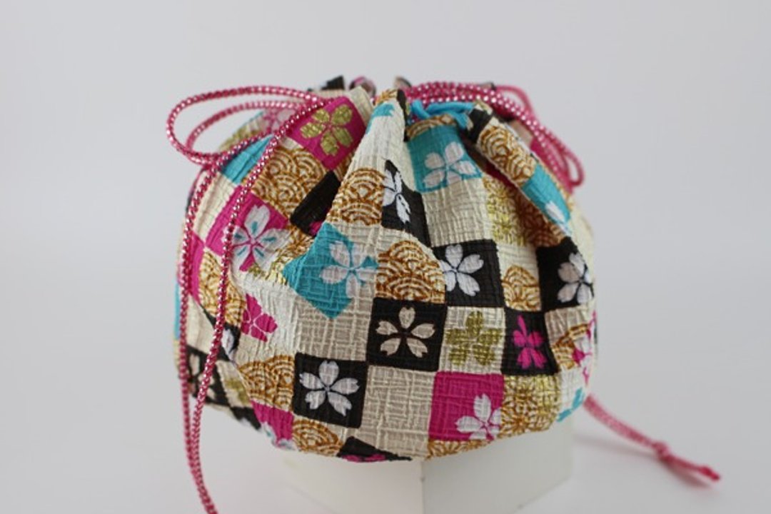 Very strong and gorgeous Japanese paper drawstring bag Large size - 化妆包/杂物包 - 纸 