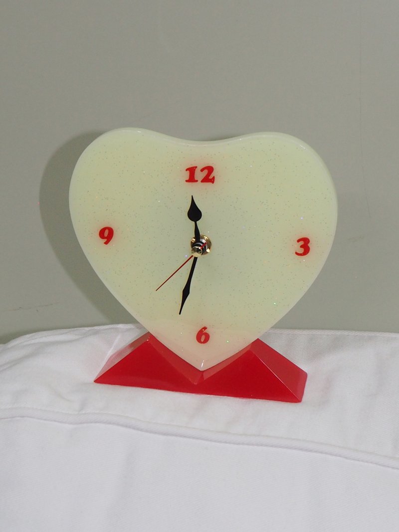 心形奶油桌钟 - 时钟/闹钟 - 塑料 黄色