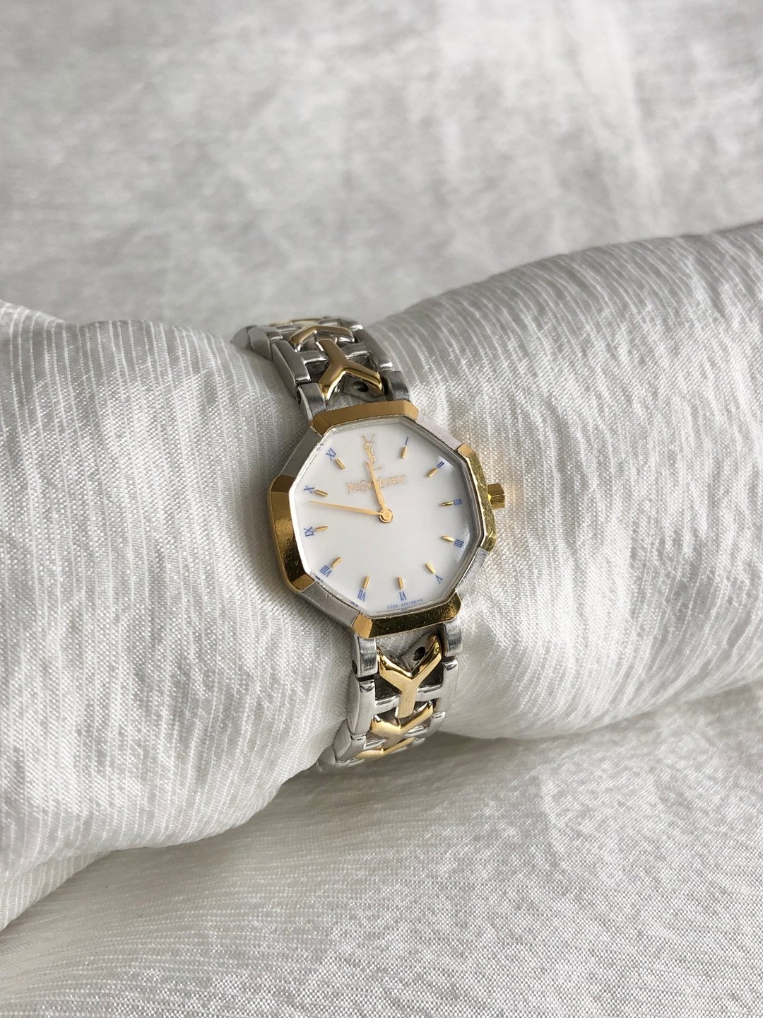 【 日本直送 名牌中古包 】Yves Saint Laurent 腕表 银色 金色 八角形 石英机芯 2200-226313 YO bpd4zh - 女表 - 不锈钢 银色