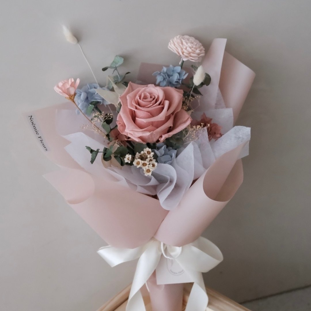 | 情人节永生花花束 |  生日花束/情人节花束 - 干燥花/捧花 - 植物．花 