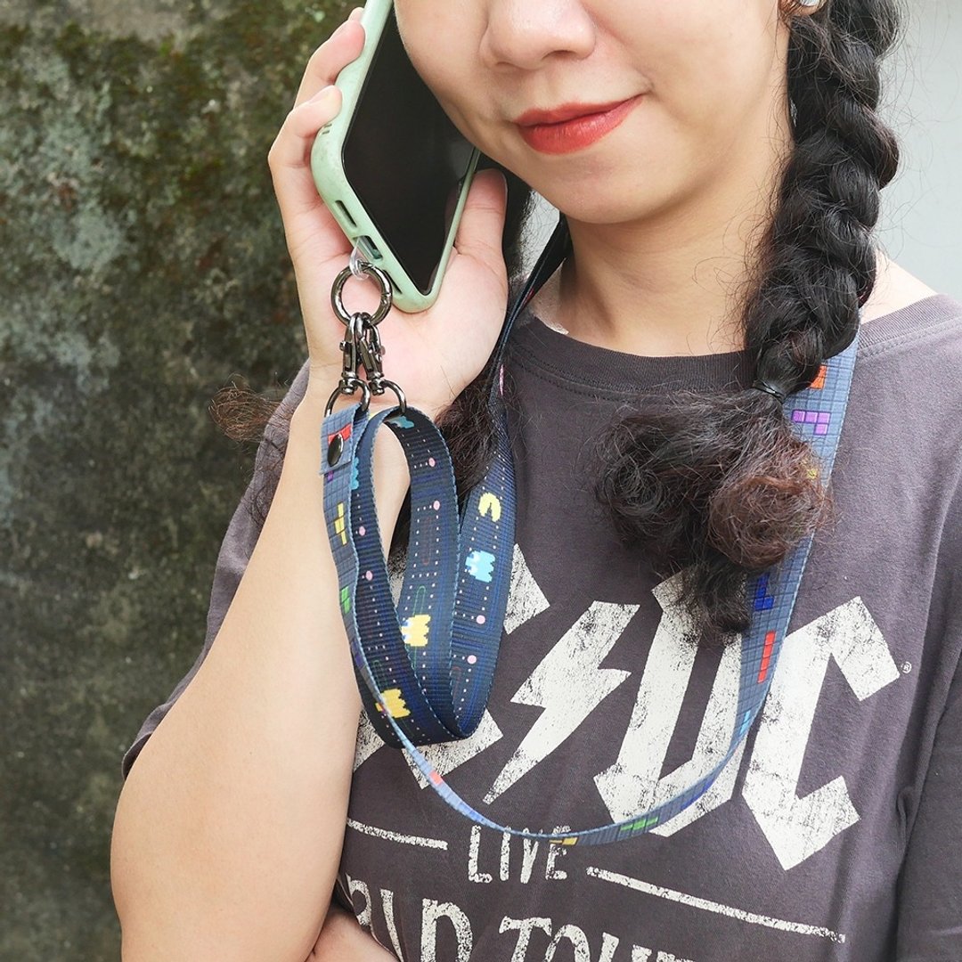 侧背手机挂绳 Crossbody Phone Strap - 小精灵 礼物推荐　毕业礼 - 挂绳/吊绳 - 聚酯纤维 黑色