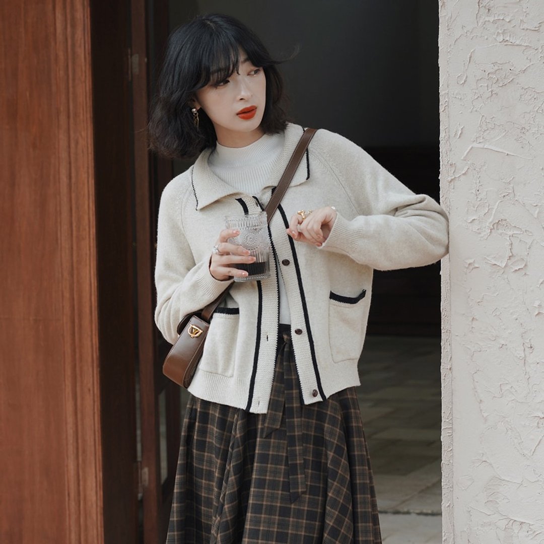 燕麦色拼接撞色针织衫|毛衣|秋冬款|羊毛混纺|Sora-844 - 女装针织衫/毛衣 - 羊毛 