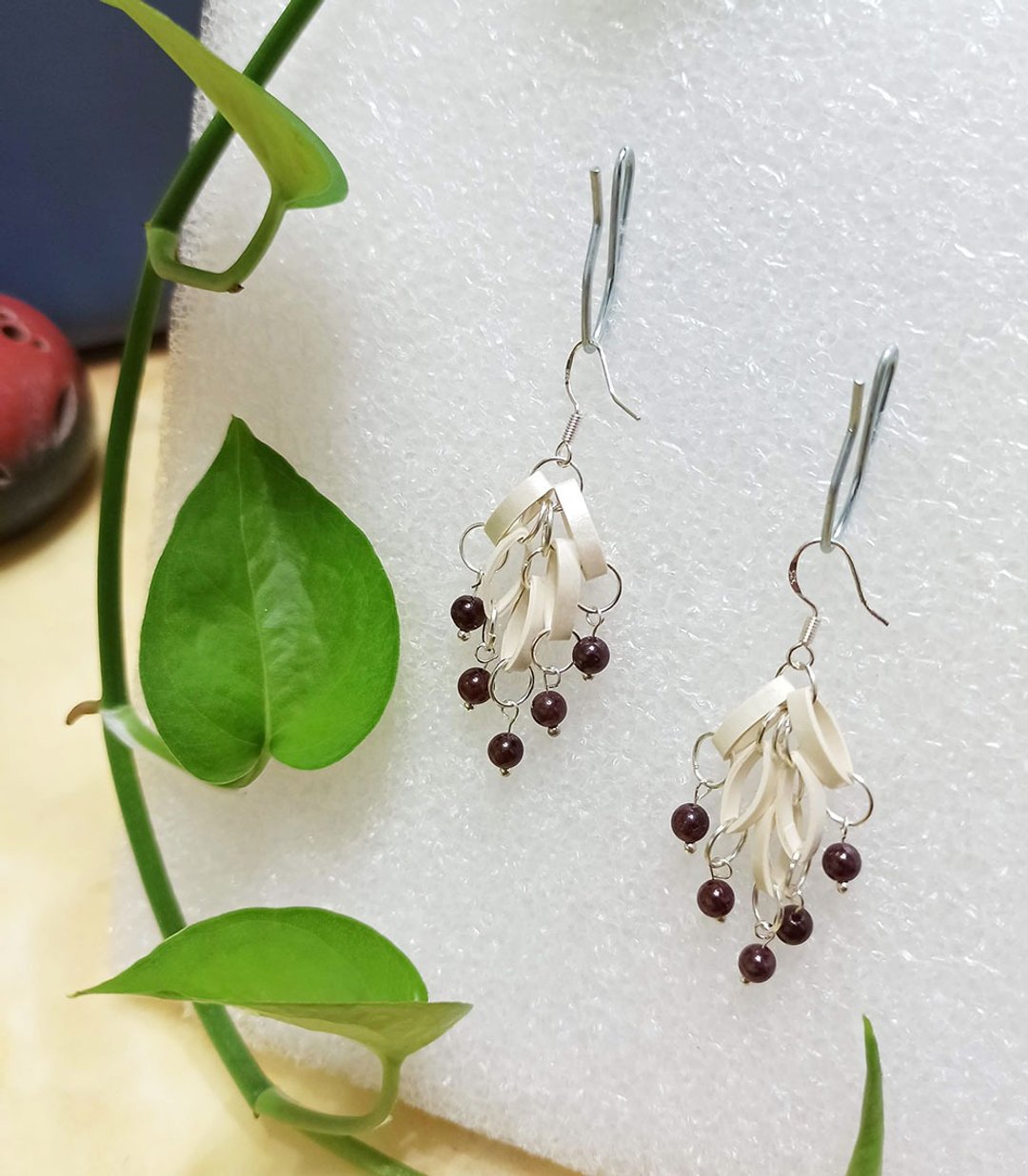 纸工艺 衍纸 卷纸 手作饰品—穗收 / 珍珠白 - 耳环/耳夹 - 纸 白色