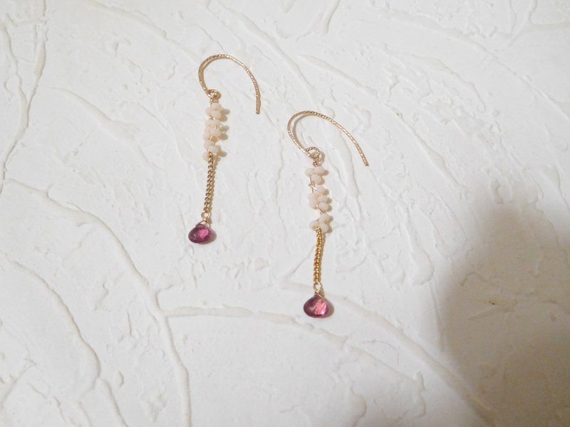 包14k金粉珠珠编织碧玺垂坠耳环 (可改夹) - 耳环/耳夹 - 其他材质 金色