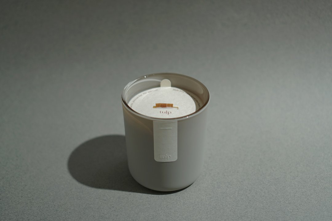 tulp美国认证木芯香氛大豆蜡烛 | 奢华系列 | Saffron &amp; Tobacco - 蜡烛/烛台 - 玻璃 灰色
