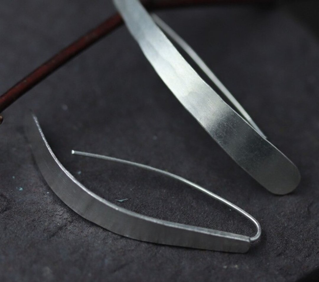 Real S925 Sterling Silver Simple Fashion Designer Flake Earrings for Women - 耳环/耳夹 - 纯银 银色