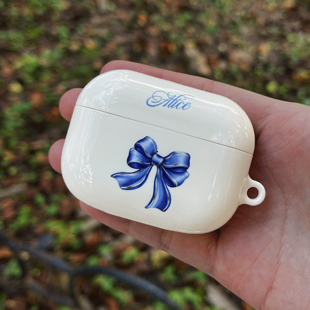 爱丽丝的香草卵石 AirPods 保护盒 - 耳机 - 塑料 
