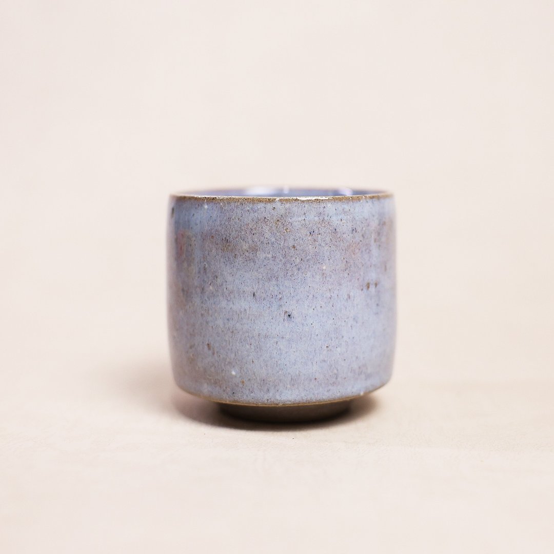 明芽窑 l 柴烧萩釉铁斑水杯 浅蓝 紫 陶器 陶杯 茶杯 - 茶具/茶杯 - 陶 蓝色