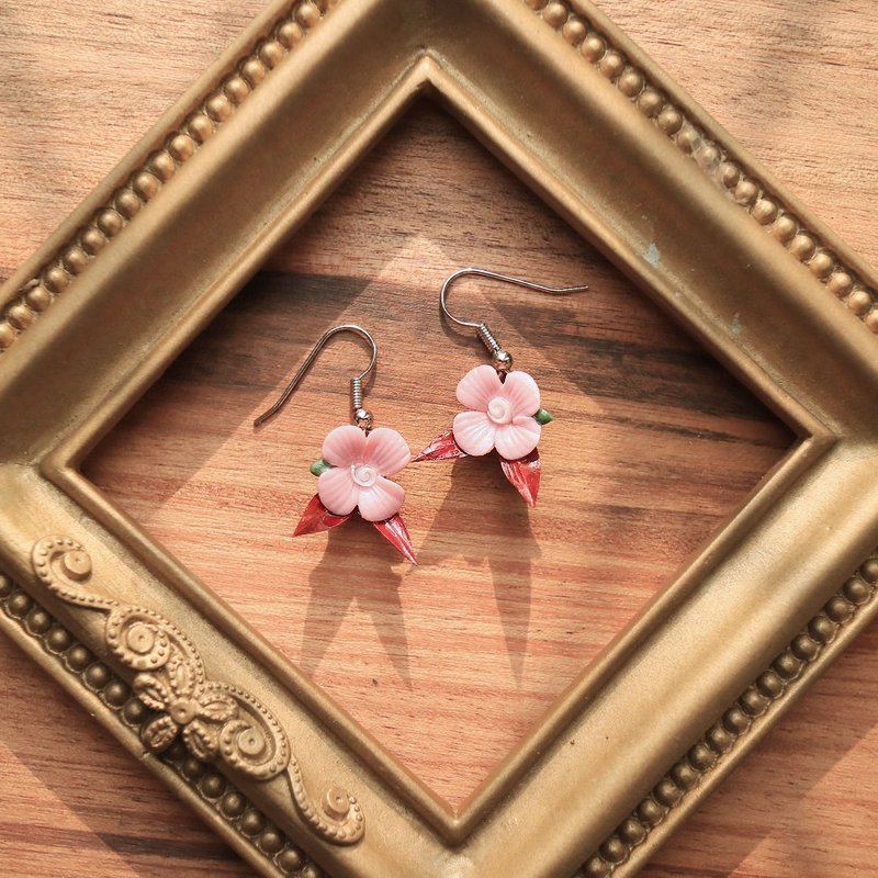 PJ小花园* |扶桑花手作干燥叶耳环| 新年礼物 - 耳环/耳夹 - 植物．花 橘色