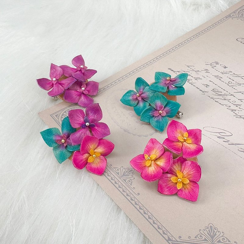 皮革 绣球花 刺马针别针 - 徽章/别针 - 真皮 