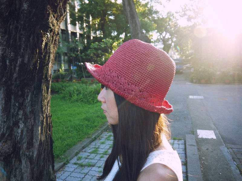 阿母の手做帽-夏日纸绳帽 复古花松编渔夫帽/复古红/郊游/礼物/母亲节 - 帽子 - 纸 红色