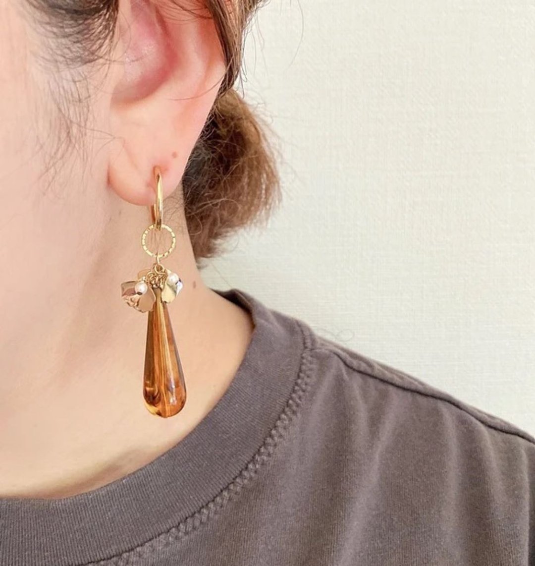flower pedal and tortoiseshell hoop Clip-On, earrings - 耳环/耳夹 - 其他金属 咖啡色