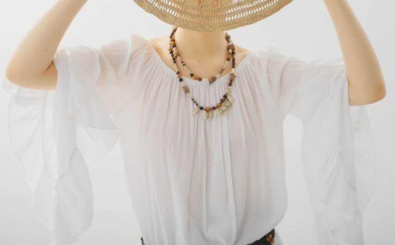 【波嬉流浪少女】法式复古/垂坠感荷叶袖上衣 - 女装上衣 - 棉．麻 白色