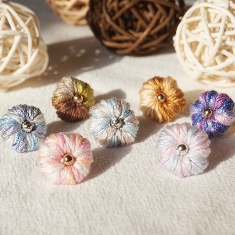 【段染系列】线团花耳环 耳夹 | 定制化 编织耳环 - 耳环/耳夹 - 绣线 多色