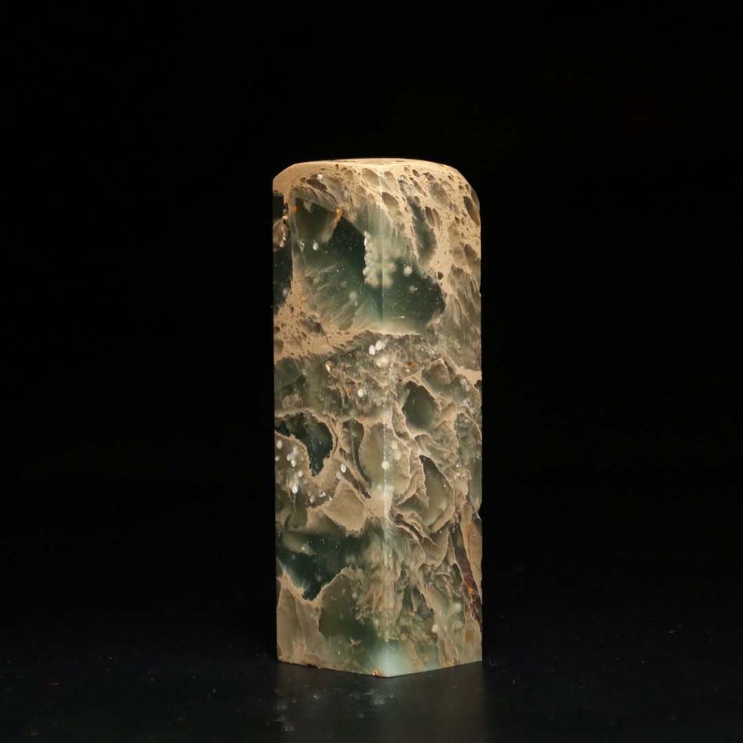 姓名印章客製閒章手工篆刻壓首章花坑绿冻石14x20x57mm - 印章/印台 - 石头 绿色