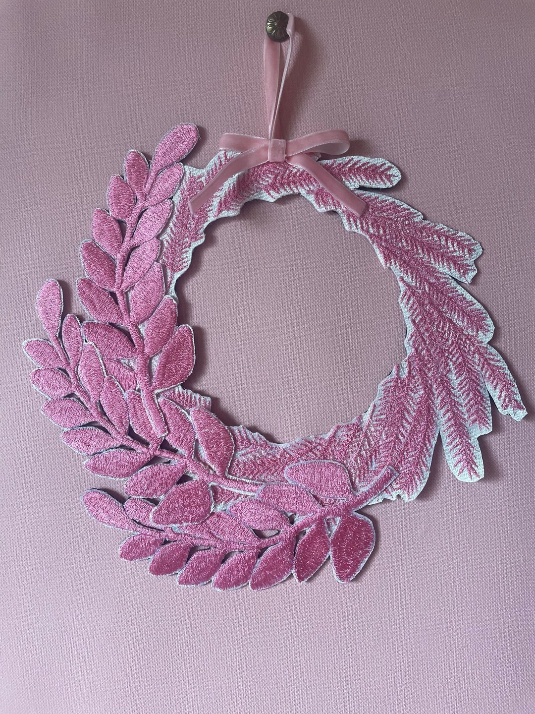 spring embroidered lease - 墙贴/壁贴 - 绣线 粉红色