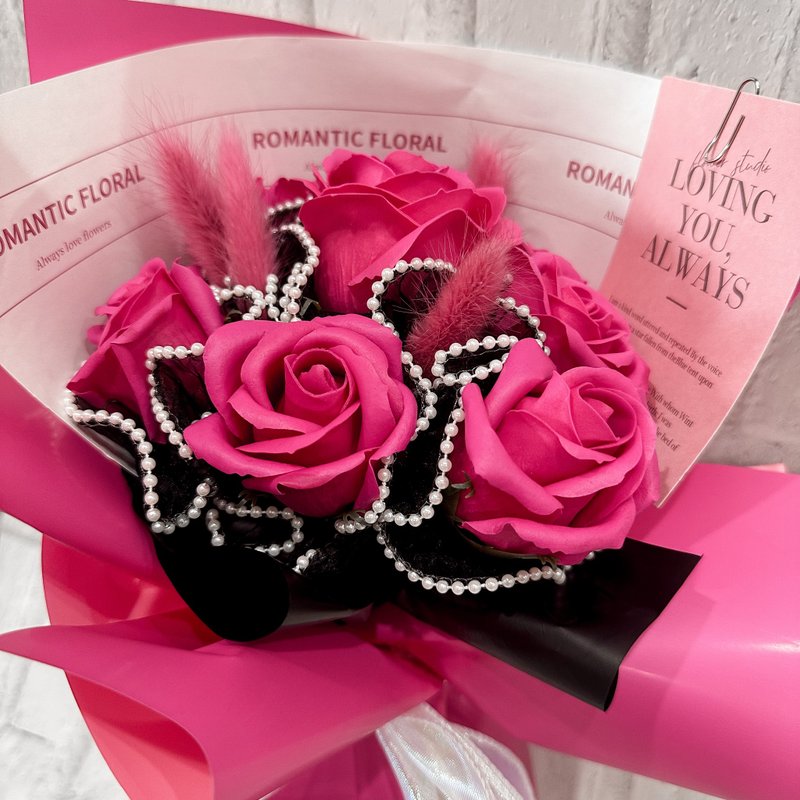 奇遇芭比/情人节花束/香皂玫瑰花束/8朵 - 干燥花/捧花 - 植物．花 