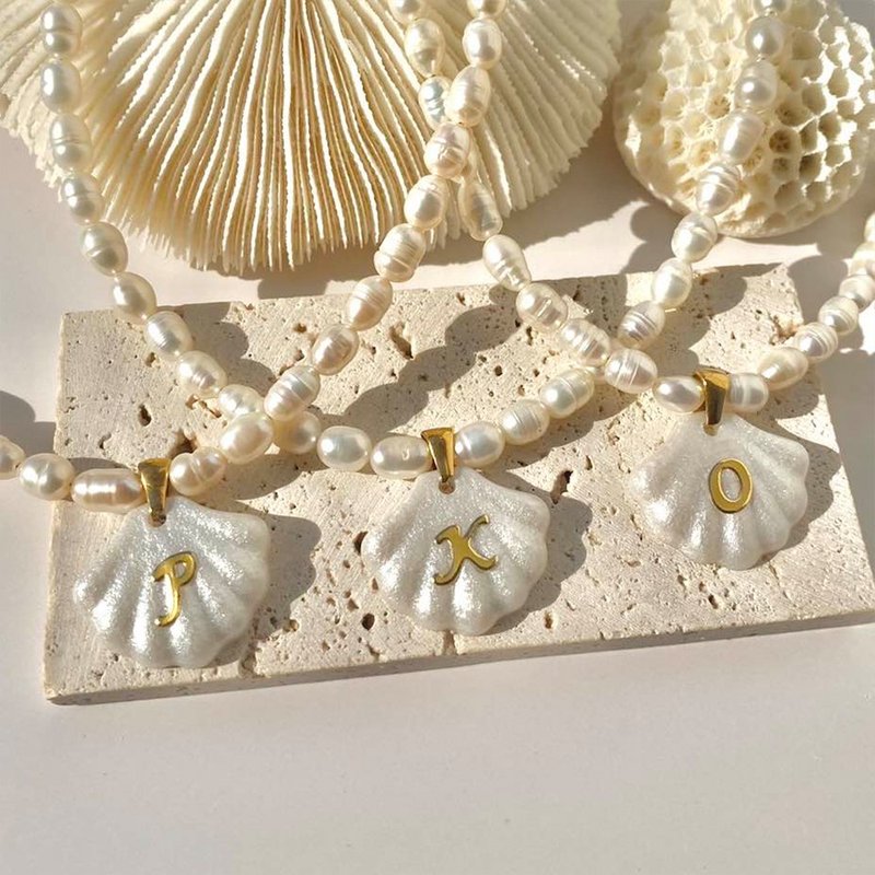 天然珍珠项链、字母吊坠、夏季饰品不锈钢材质 - 项链 - 珍珠 白色