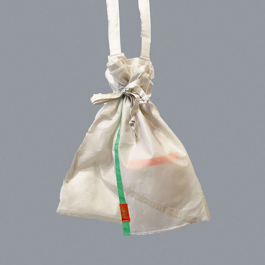Colourful Shoulder Bag_The ReBorn kinchaku; shiro-midori - 侧背包/斜挎包 - 环保材料 白色