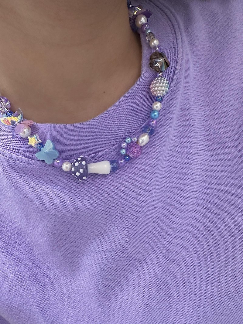 【热卖】蘑菇 玻璃 梦幻 花园 紫色电话绳千禧风 | 欧美风街头混 - 颈链 - 玻璃 