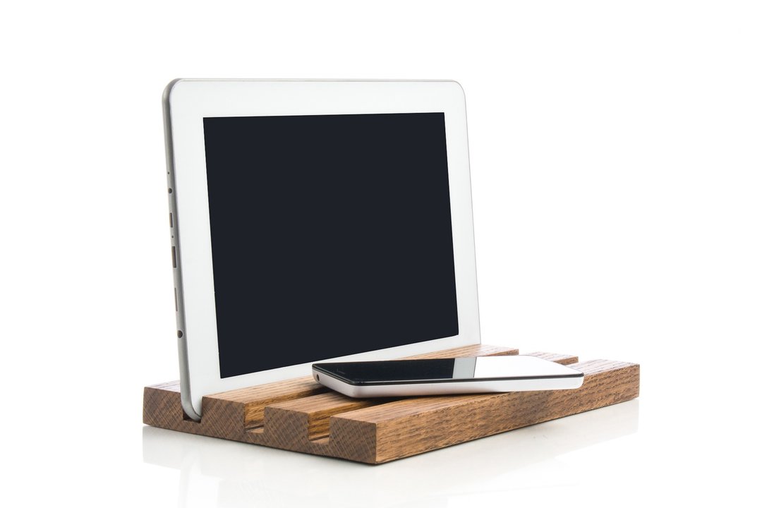 Wooden iPad stand Docking station iPhone doc Desktop organizer Charging station - 手机座/防尘塞 - 木头 