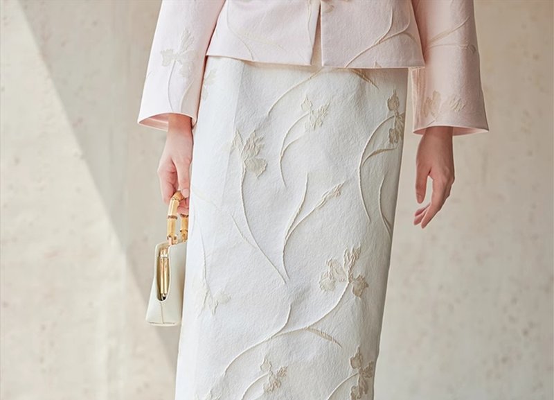 新中式中国风 浮雕提花侧开叉直筒半身裙 - 裙子 - 其他材质 白色