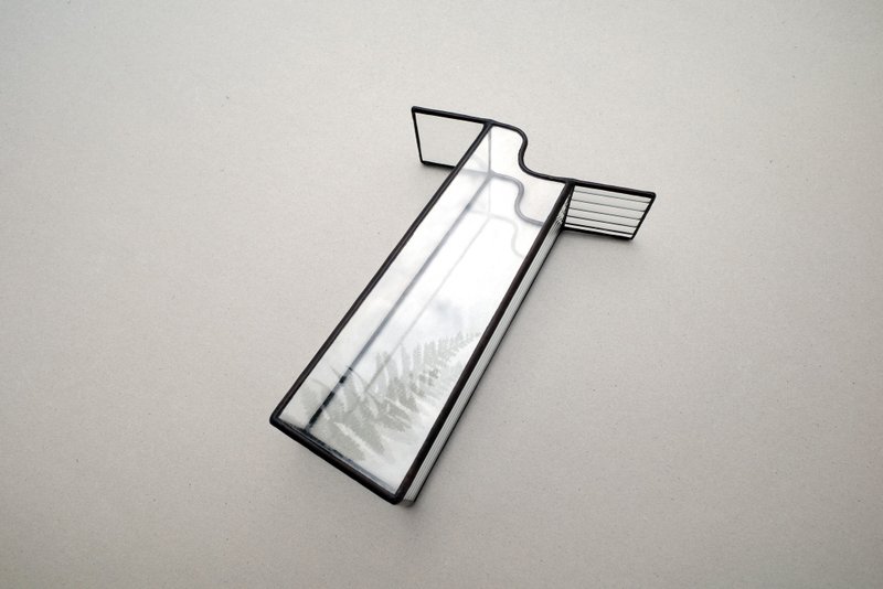 速写/玻璃花器/镶嵌玻璃/梯型 - 花瓶/陶器 - 玻璃 透明