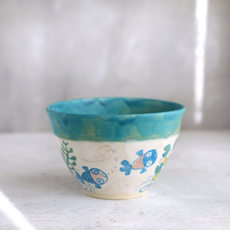 Bowl with aquatic plants and blue goldfish painting, turquoise blue glaze - 碗 - 陶 蓝色