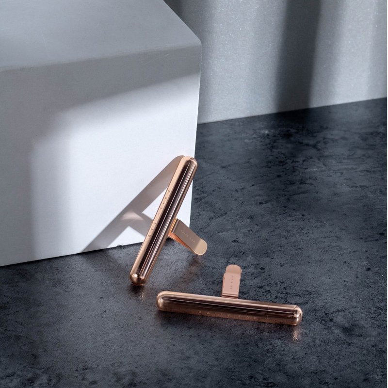 DailyLab l 车载香氛小金条-满杯柚子香-金色 - 香薰/精油/线香 - 其他材质 