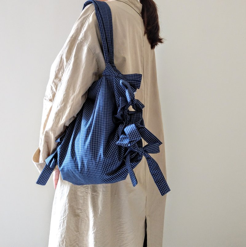 绑带蝴蝶结托特包 (S) | 深蓝细线格纹 | 可上肩 - 侧背包/斜挎包 - 棉．麻 蓝色