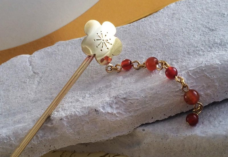 Plum ◆ Brass agate hairpin - 其他 - 其他材质 金色