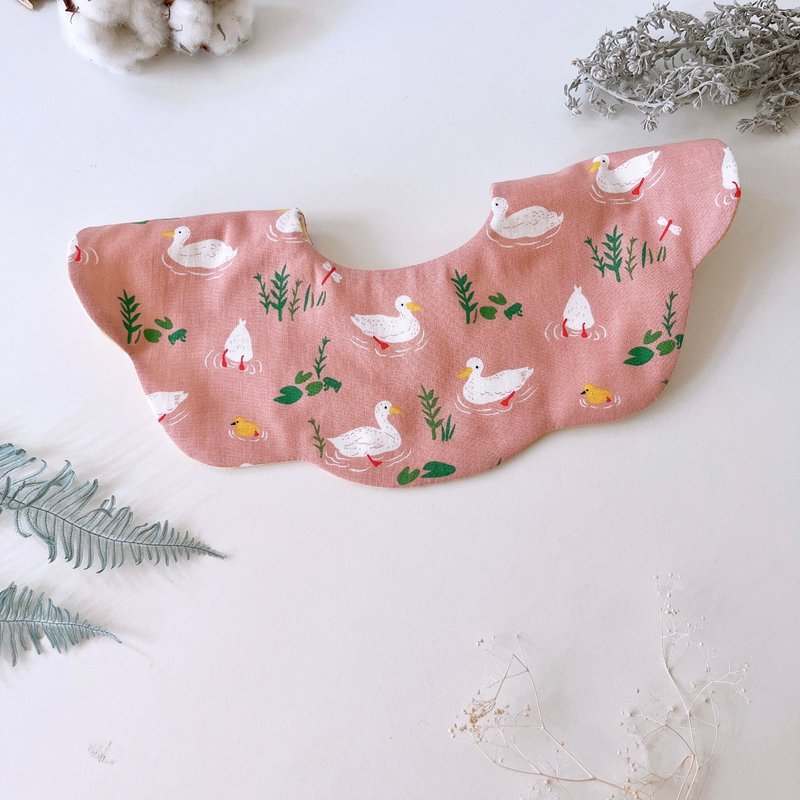 岛森家 / 云朵围兜兜 / 双面 / 池畔(粉) - 围嘴/口水巾 - 棉．麻 粉红色