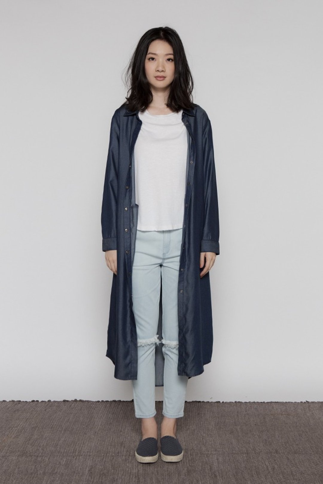 另类女声外套式长衫 Alternative Girl Chambray Long Shirt 中蓝牛仔 - 女装休闲/机能外套 - 其他材质 