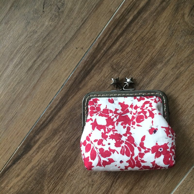 Liberty印花布。来自星星的贵气红卡包/零钱包 - 零钱包 - 棉．麻 多色
