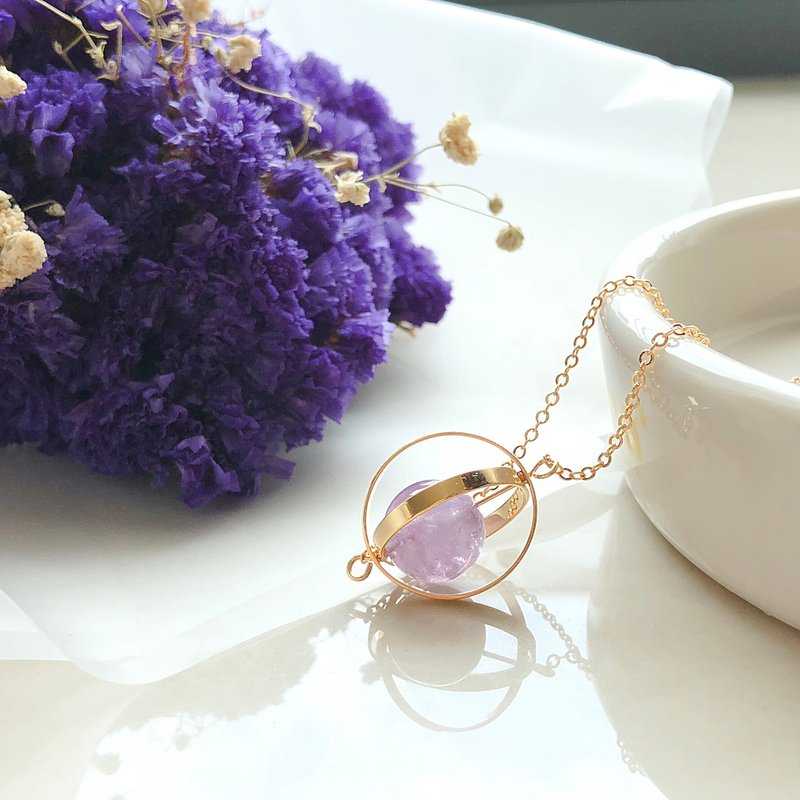 浪漫星球。宇宙。金环。薰衣紫晶。项链 - 项链 - 水晶 紫色