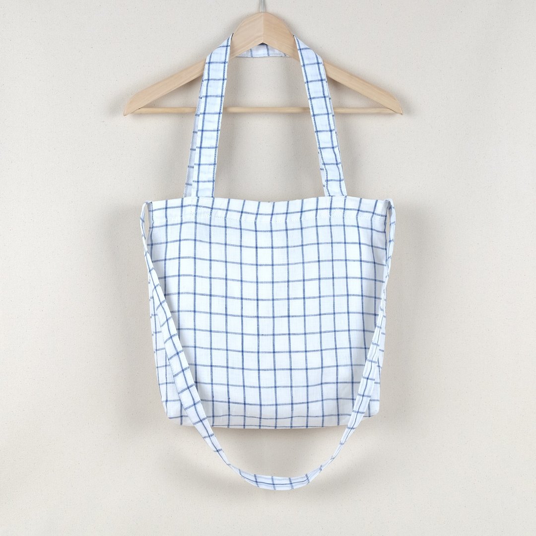 White Linen Tote Bag Blue Line Checkered - 侧背包/斜挎包 - 棉 白色